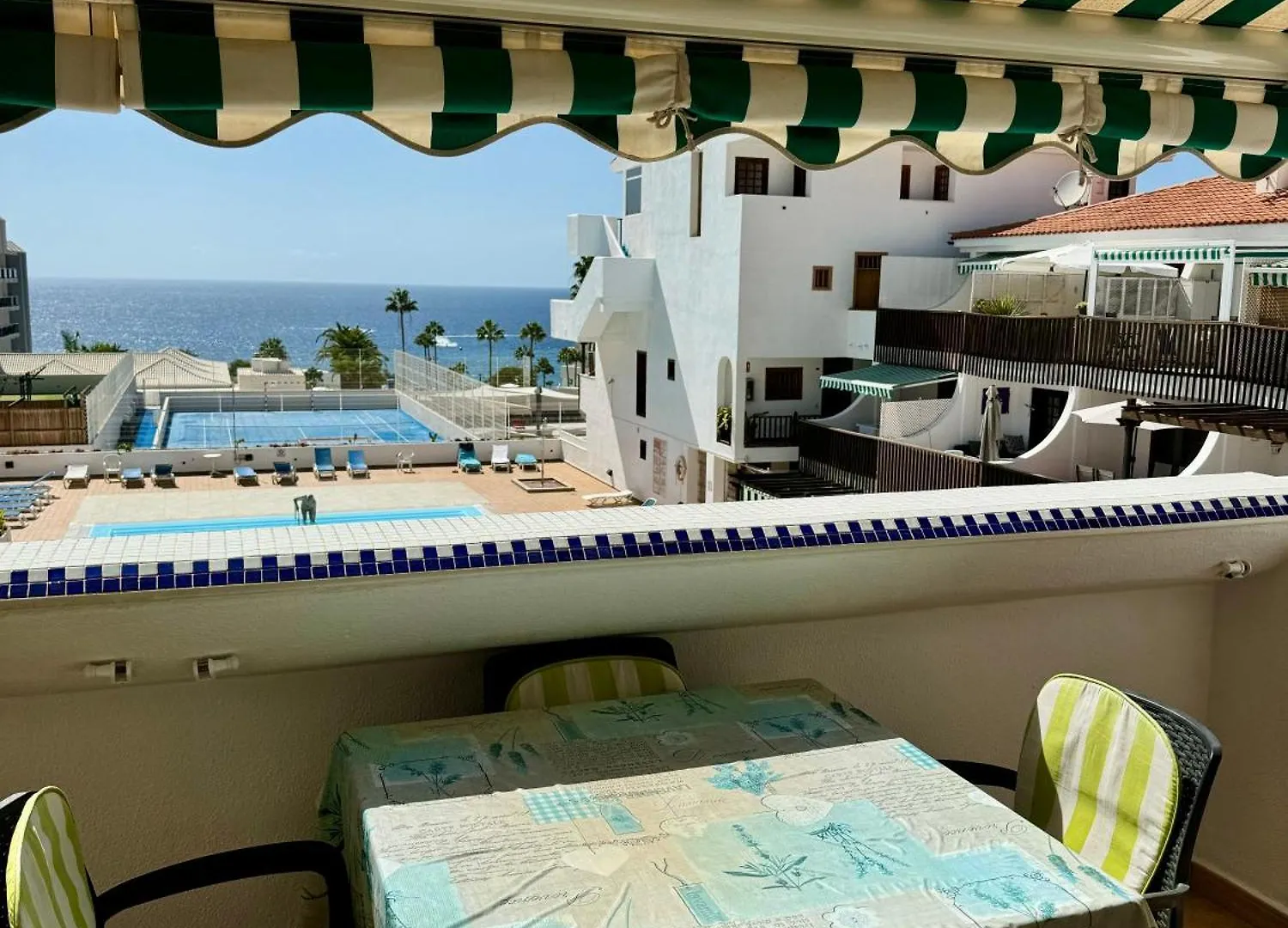 Apartament Fanabe Stunning Beachfront Penthouse Parque Royal Adeje Tenerife Costa Adeje