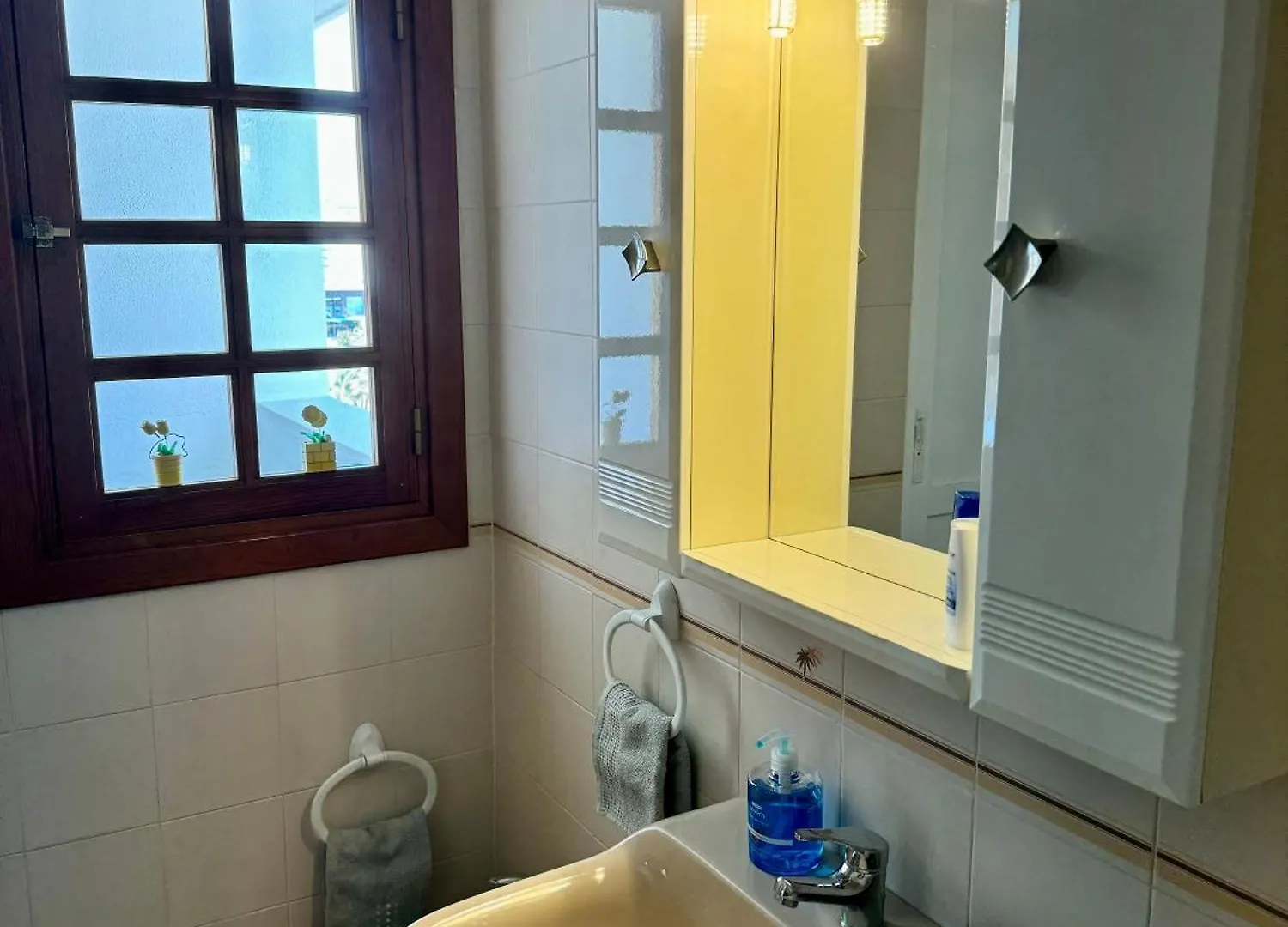 Fanabe Stunning Beachfront Penthouse Parque Royal Adeje Tenerife Costa Adeje  Apartament